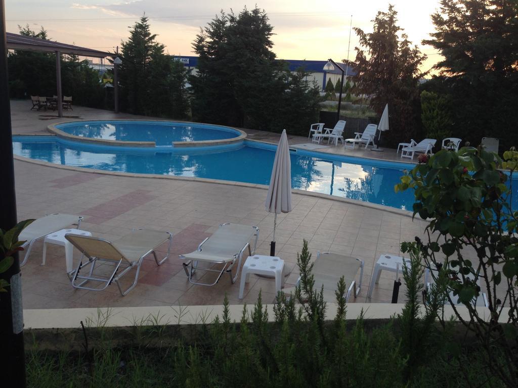 Achillio Hotel Gümülcine Dış mekan fotoğraf