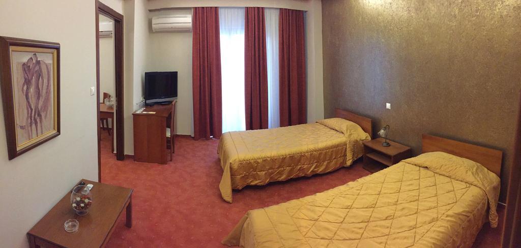 Achillio Hotel Gümülcine Dış mekan fotoğraf