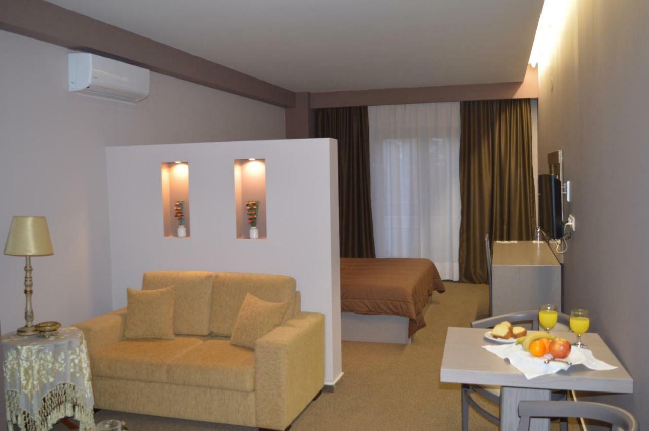 Achillio Hotel Gümülcine Dış mekan fotoğraf